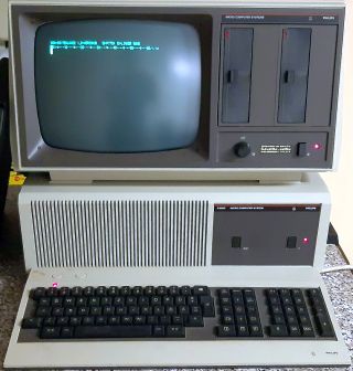 Philips P2000/B CP/M Computer